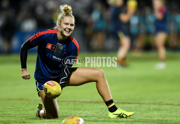 AFLW 2024 Round 01 - Port Adelaide v Adelaide - A-53580980