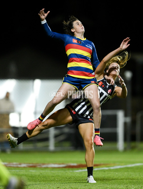 AFLW 2024 Round 01 - Port Adelaide v Adelaide - A-53585612