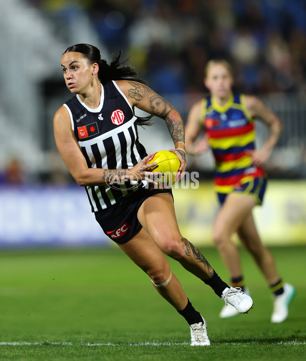 AFLW 2024 Round 01 - Port Adelaide v Adelaide - A-53585614