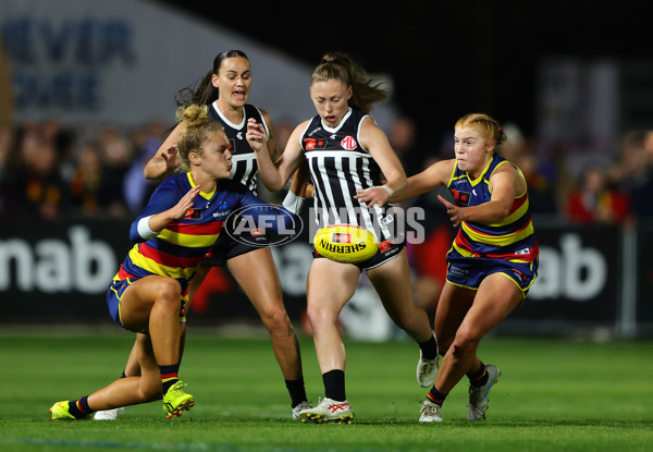 AFLW 2024 Round 01 - Port Adelaide v Adelaide - A-53586234