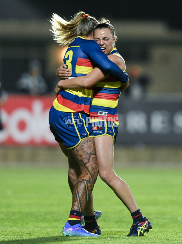 AFLW 2024 Round 01 - Port Adelaide v Adelaide - A-53588633
