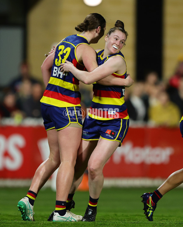AFLW 2024 Round 01 - Port Adelaide v Adelaide - A-53588635