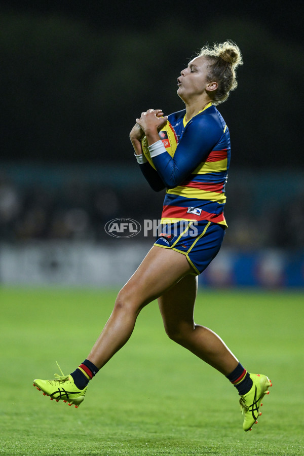 AFLW 2024 Round 01 - Port Adelaide v Adelaide - A-53590922