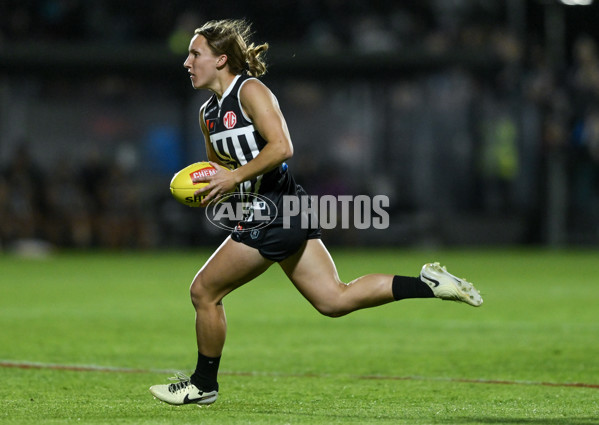 AFLW 2024 Round 01 - Port Adelaide v Adelaide - A-53590949