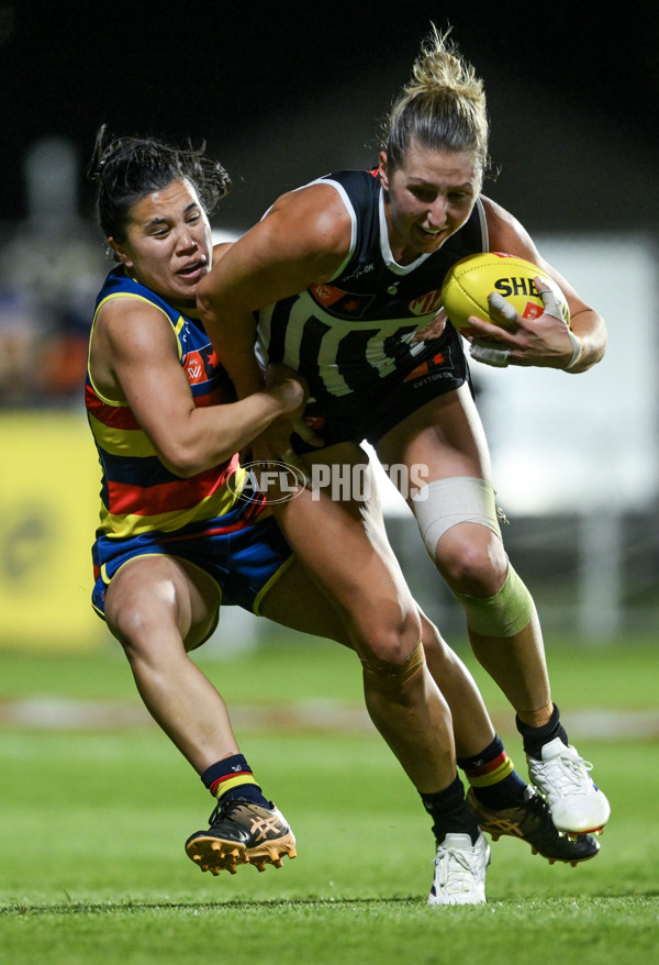 AFLW 2024 Round 01 - Port Adelaide v Adelaide - A-53593330