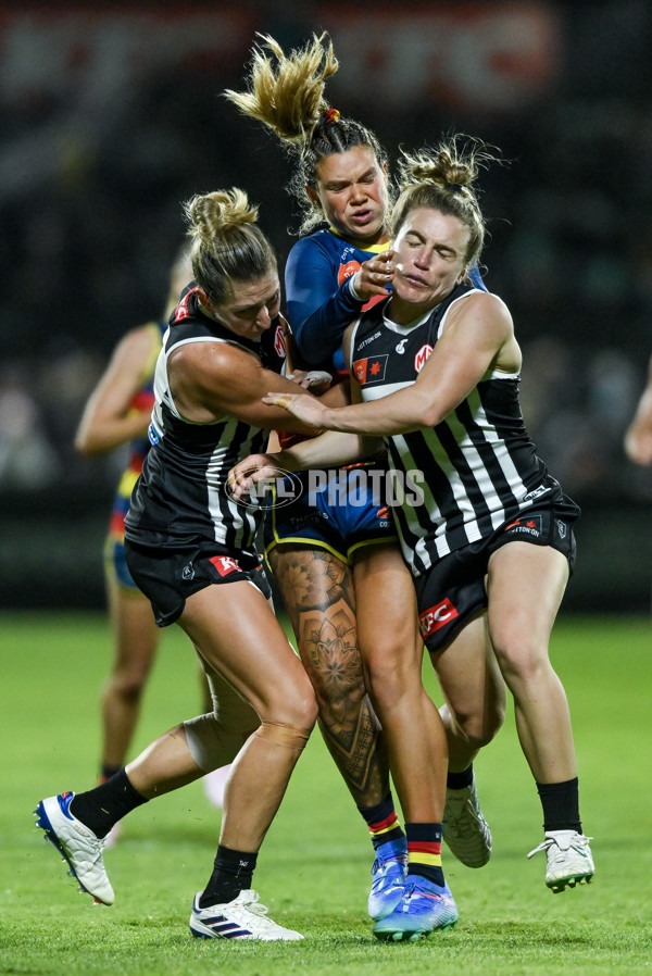 AFLW 2024 Round 01 - Port Adelaide v Adelaide - A-53593362