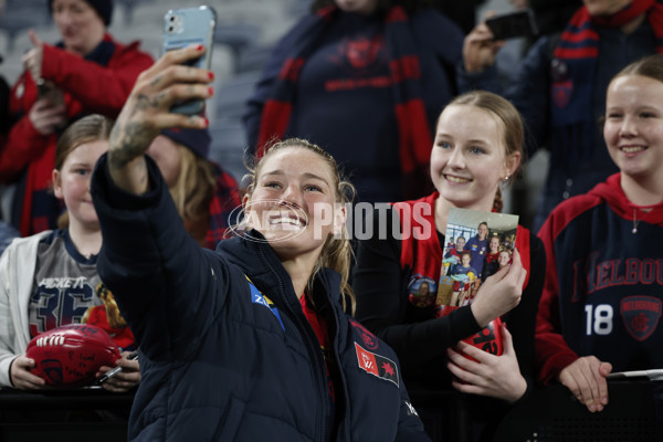 AFLW 2024 Round 01 - Geelong v Melbourne - A-53594349
