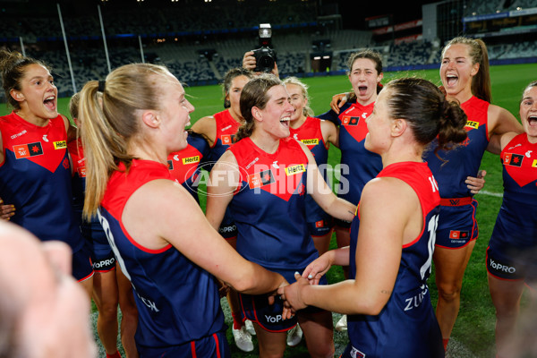 AFLW 2024 Round 01 - Geelong v Melbourne - A-53594373