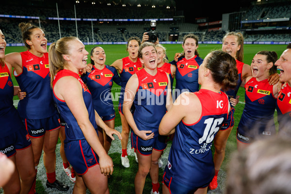 AFLW 2024 Round 01 - Geelong v Melbourne - A-53594374