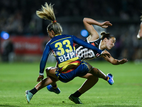 AFLW 2024 Round 01 - Port Adelaide v Adelaide - A-53595818