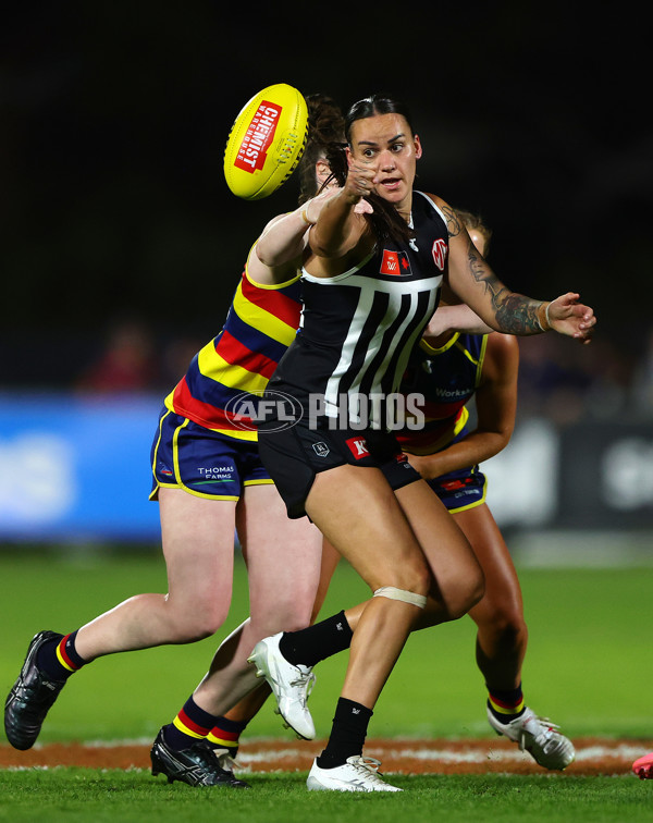 AFLW 2024 Round 01 - Port Adelaide v Adelaide - A-53595827