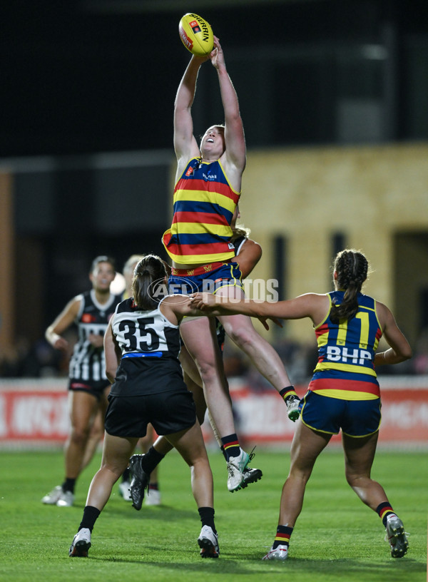 AFLW 2024 Round 01 - Port Adelaide v Adelaide - A-53595829