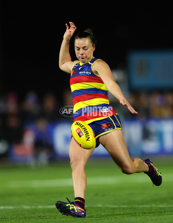AFLW 2024 Round 01 - Port Adelaide v Adelaide - A-53595851