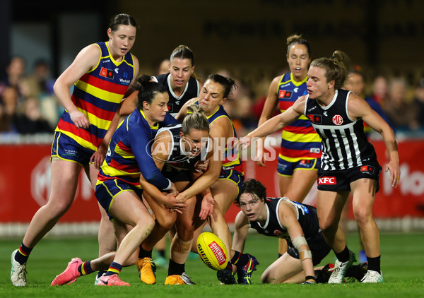 AFLW 2024 Round 01 - Port Adelaide v Adelaide - A-53596888