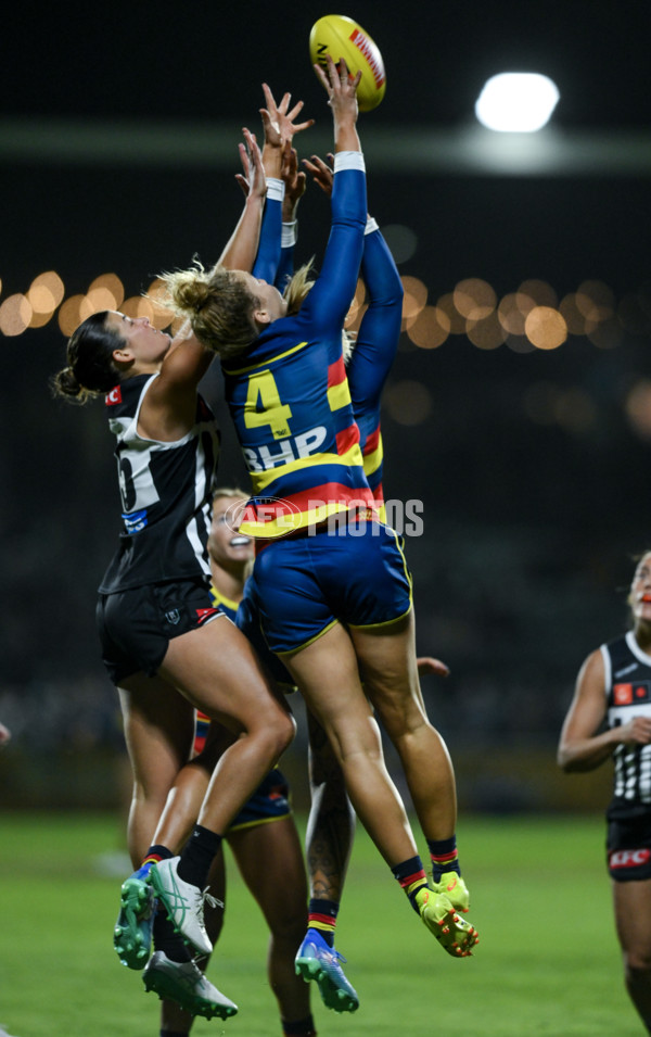 AFLW 2024 Round 01 - Port Adelaide v Adelaide - A-53596945