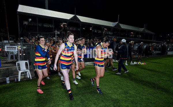 AFLW 2024 Round 01 - Port Adelaide v Adelaide - A-53596956