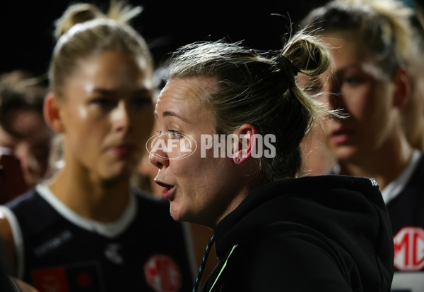 AFLW 2024 Round 01 - Port Adelaide v Adelaide - A-53598179