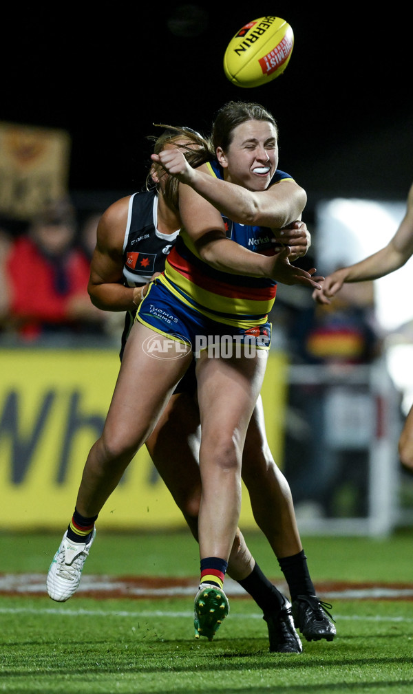 AFLW 2024 Round 01 - Port Adelaide v Adelaide - A-53598192