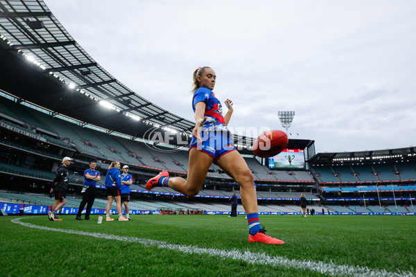 AFLW 2024 Round 02 - Western Bulldogs v Port Adelaide - A-53705002