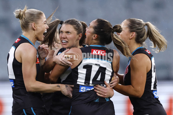 AFLW 2024 Round 02 - Western Bulldogs v Port Adelaide - A-53708330