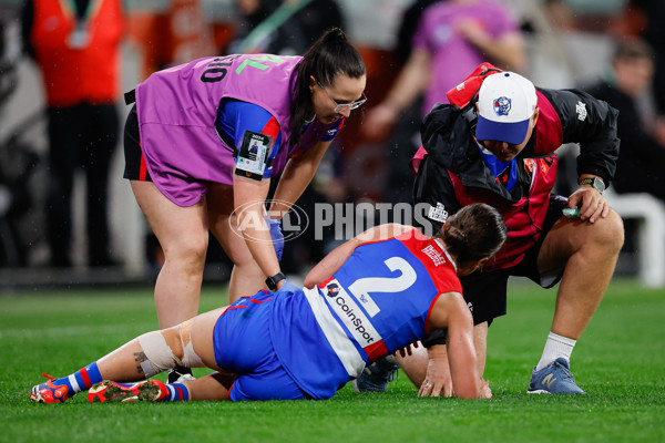 AFLW 2024 Round 02 - Western Bulldogs v Port Adelaide - A-53711766
