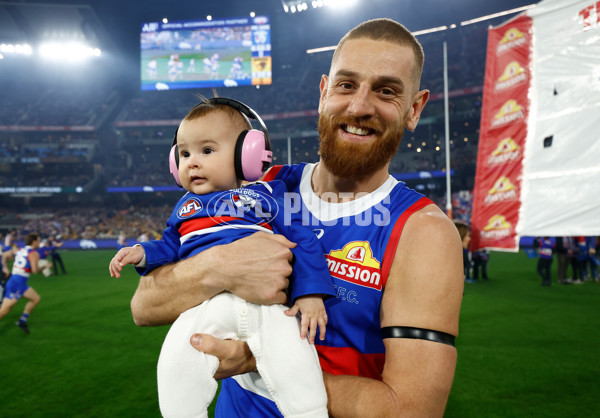 AFL 2024 Second Elimination Final - Western Bulldogs v Hawthorn - A-53730529