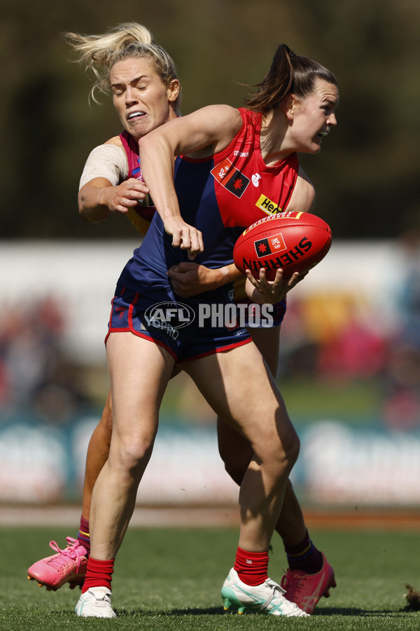 AFLW 2024 Round 02 - Melbourne v Brisbane - A-53734248