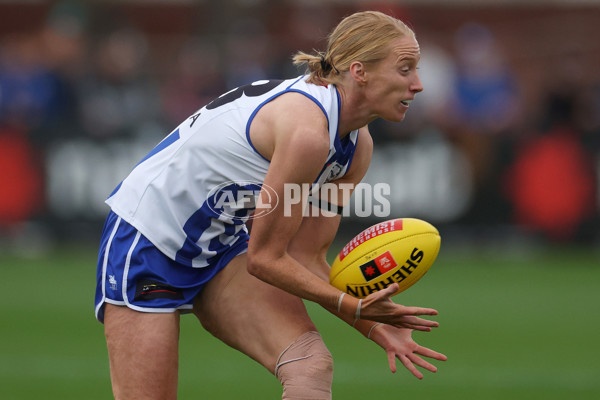 AFLW 2024 Round 02 - North Melbourne v Geelong - A-53803356