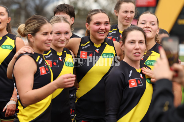AFLW 2024 Round 02 - Richmond v GWS - A-53805659
