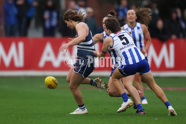 AFLW 2024 Round 02 - North Melbourne v Geelong - A-53810883