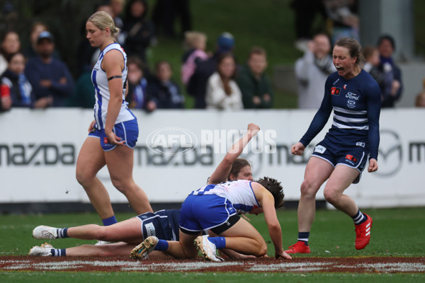 AFLW 2024 Round 02 - North Melbourne v Geelong - A-53810913