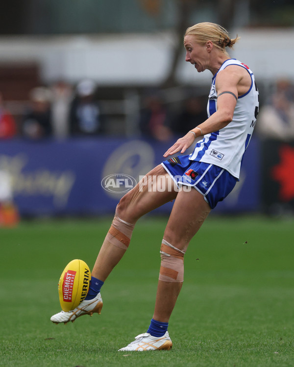 AFLW 2024 Round 02 - North Melbourne v Geelong - A-53813636