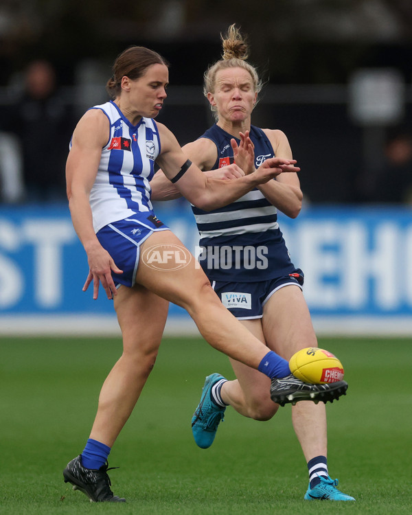 AFLW 2024 Round 02 - North Melbourne v Geelong - A-53814124
