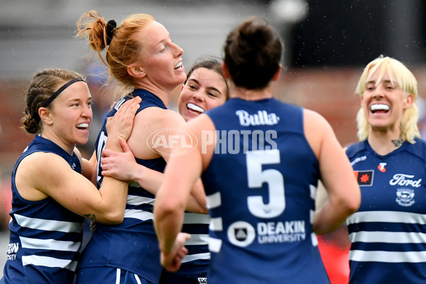 AFLW 2024 Round 02 - North Melbourne v Geelong - A-53822707