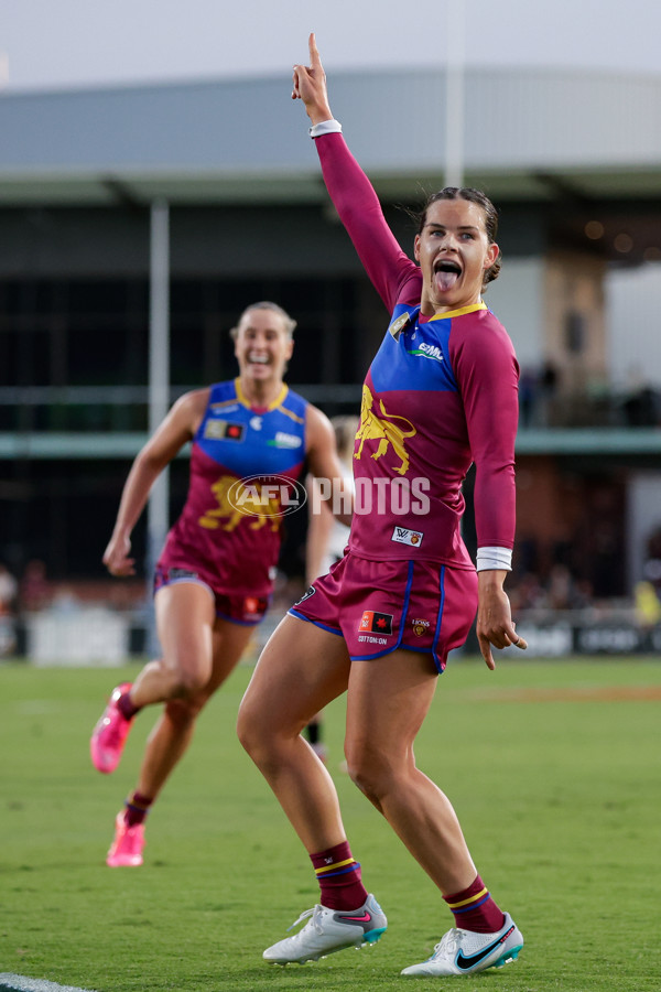 AFLW 2024 Round 03 - Brisbane v Collingwood - A-53991364