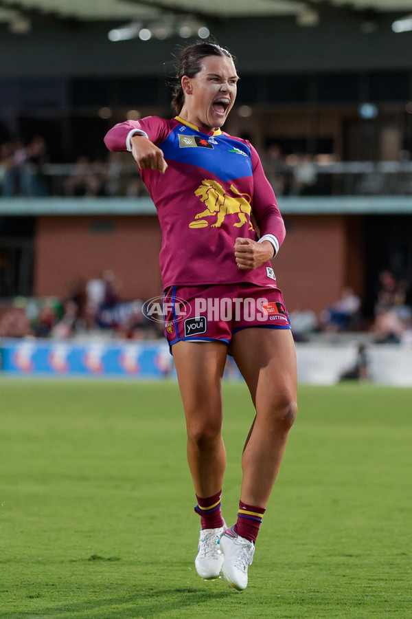 AFLW 2024 Round 03 - Brisbane v Collingwood - A-53991366