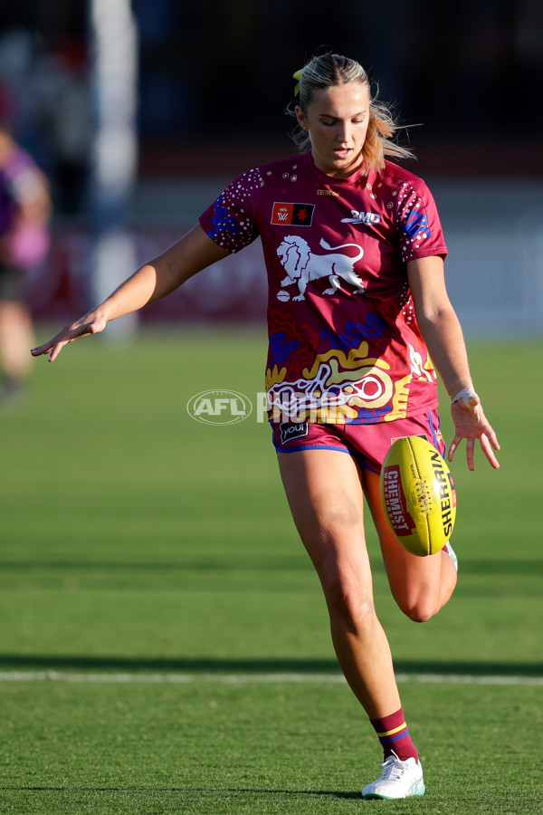 AFLW 2024 Round 03 - Brisbane v Collingwood - A-53991577