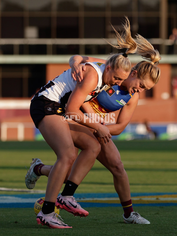 AFLW 2024 Round 03 - Brisbane v Collingwood - A-53991639