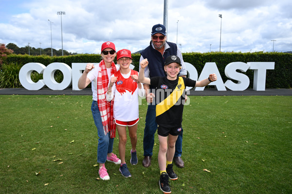 AFLW 2024 Round 03 - Sydney v Richmond - A-54016215
