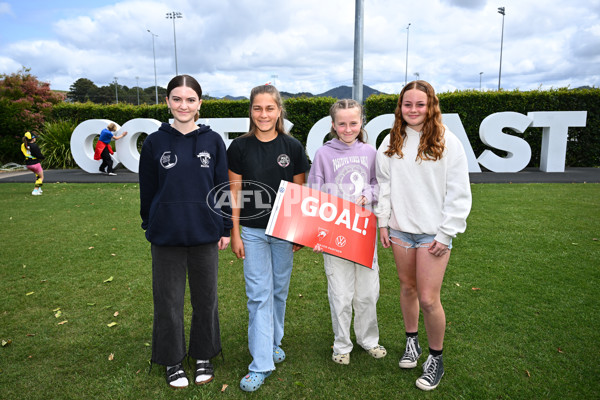 AFLW 2024 Round 03 - Sydney v Richmond - A-54016216
