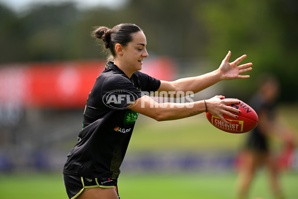 AFLW 2024 Round 03 - Sydney v Richmond - A-54016224