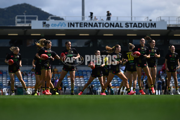 AFLW 2024 Round 03 - Sydney v Richmond - A-54016241