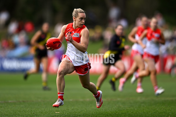 AFLW 2024 Round 03 - Sydney v Richmond - A-54018590