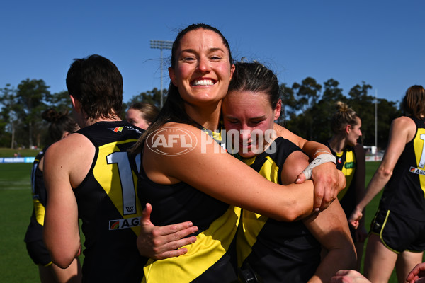 AFLW 2024 Round 03 - Sydney v Richmond - A-54026950