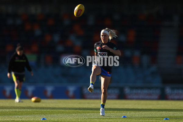 AFLW 2024 Round 03 - GWS v Gold Coast - A-54071543