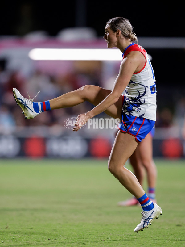 AFLW 2024 Round 04 - Brisbane v Western Bulldogs - A-54121470