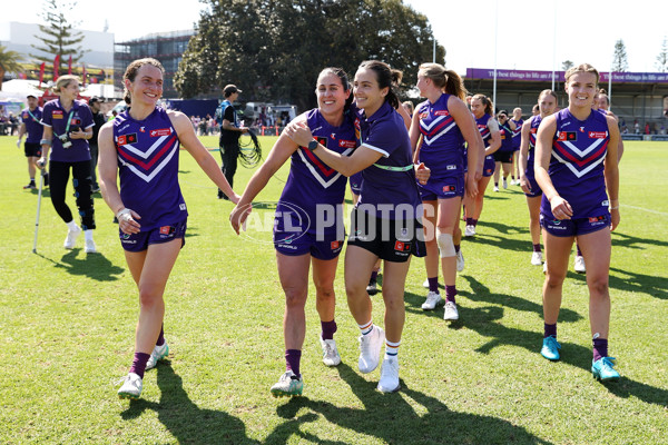 AFLW 2024 Round 04 - Fremantle v Melbourne - A-54202517
