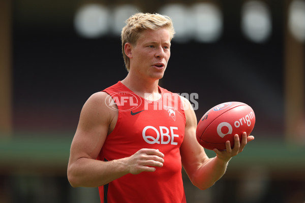 AFL 2024 Training - Sydney 220924 - A-54230351
