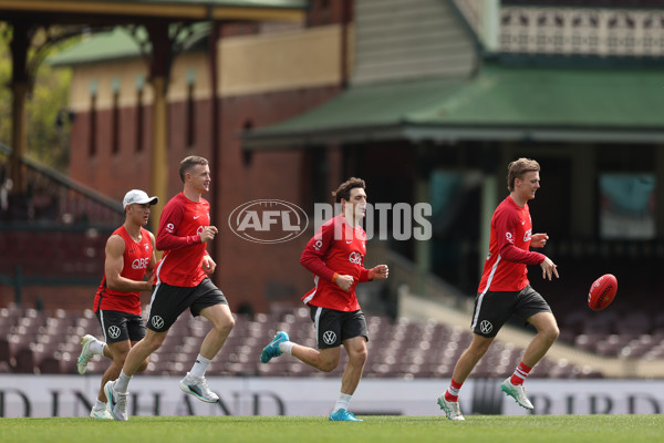 AFL 2024 Training - Sydney 220924 - A-54230377