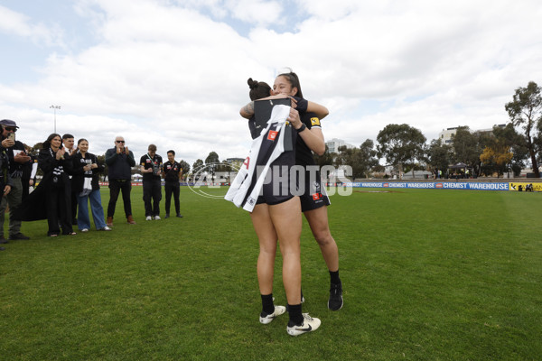 AFLW 2024 Round 04 - Collingwood v Western Bulldogs - A-54233490